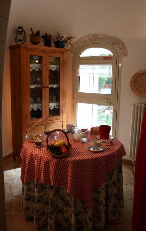 Mini Suite Alla Cascata Noci Exterior photo